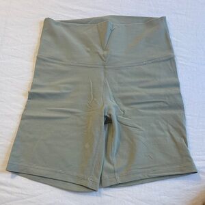 Aritzia TNA Women's High-Waisted Green Shorts size Medium